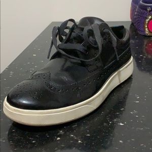 Mens trendy sneakers